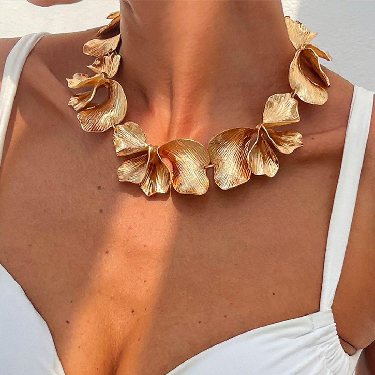 Floral Petal Choker Necklace - DippedShop Wholesale - #6563