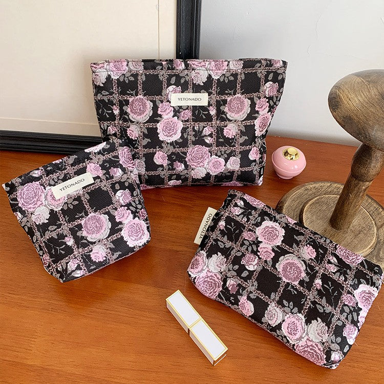Vintage Floral Embossed Portable Makeup Bag MK2BW6W10BOB409