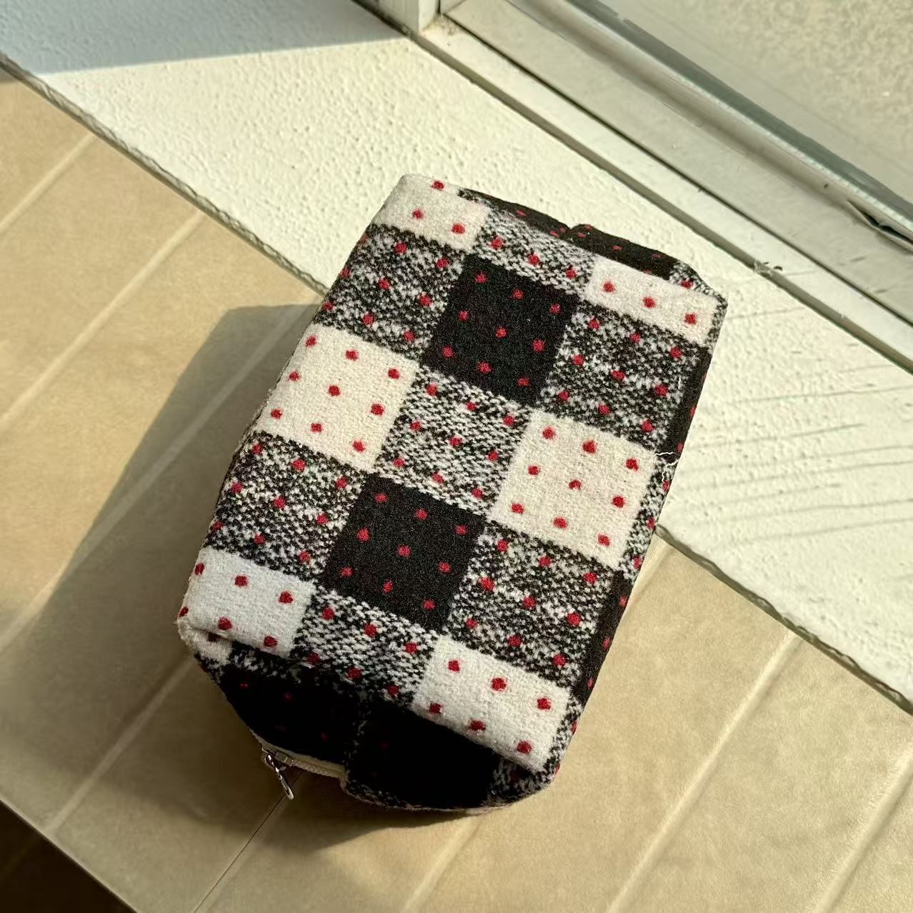 Vintage Plaid Makeup Bag - DippedShop Wholesale - #3107