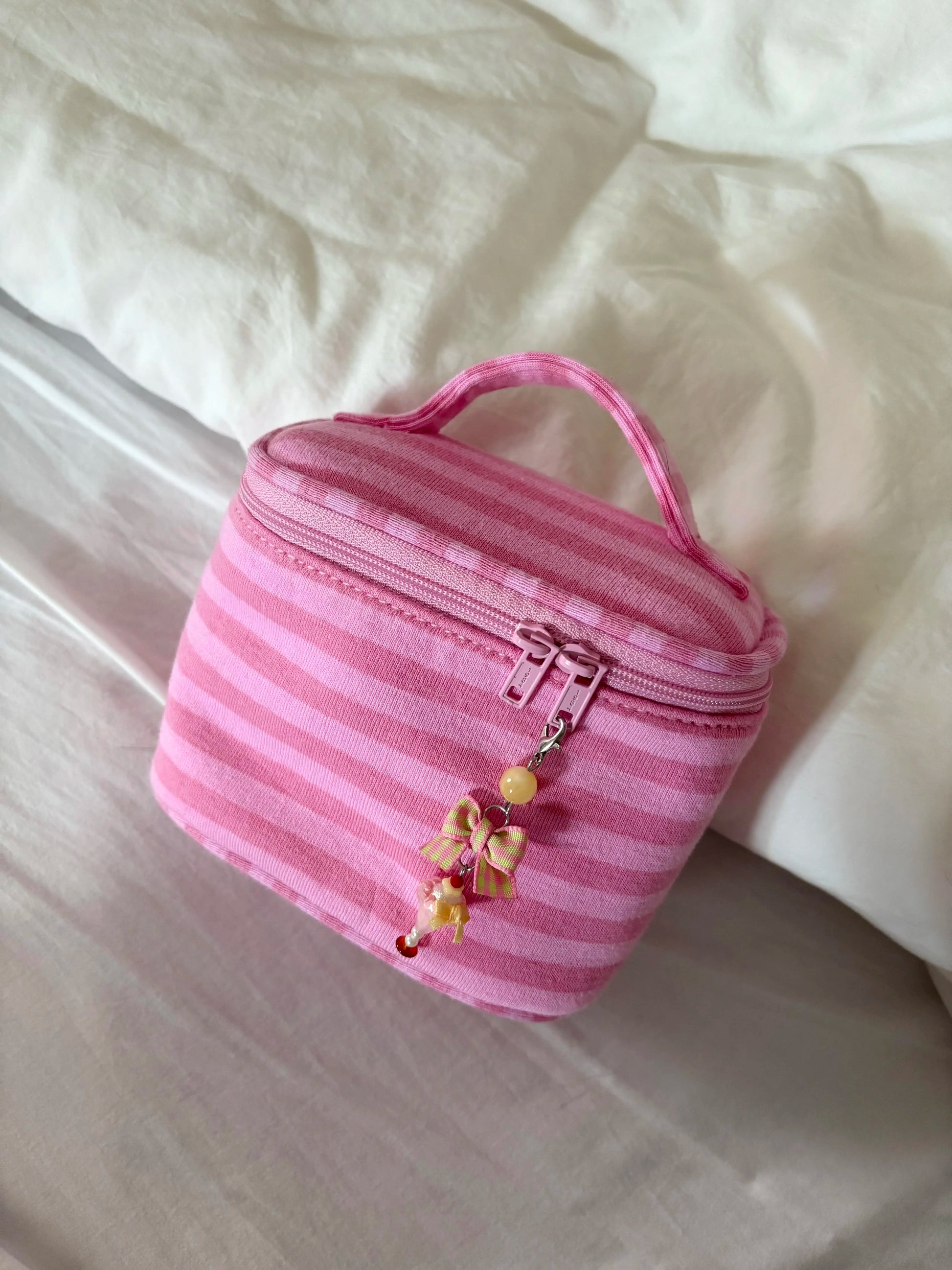 Cute Striped Print Large Capacity Makeup Bag MK2BW6S10BOB77