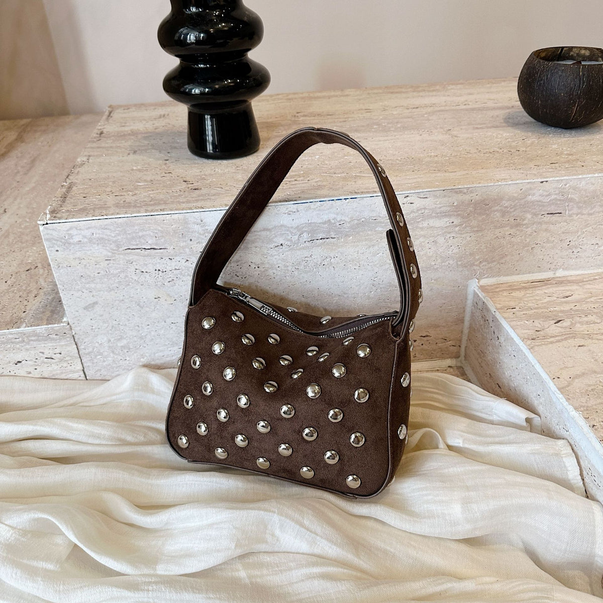 Punk Style Rivet Studded Underarm Shoulder Bag 6W10BBG2425