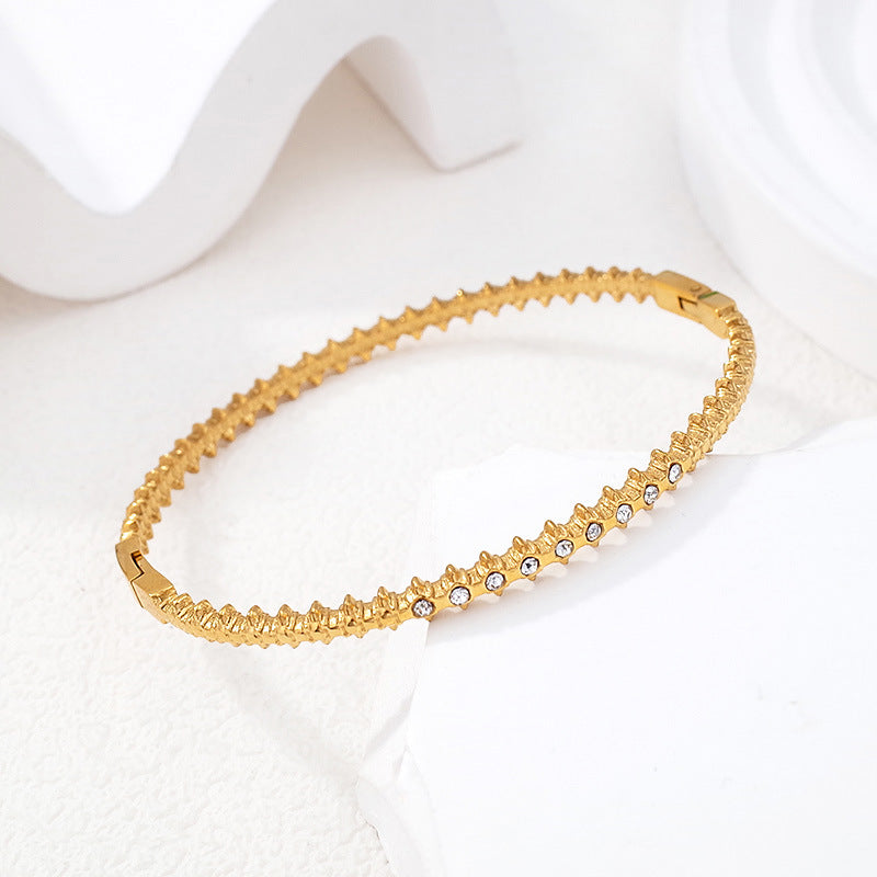 Elegant Gold Plated Spikelet Rhinestones Bracelets 6W6JBR486