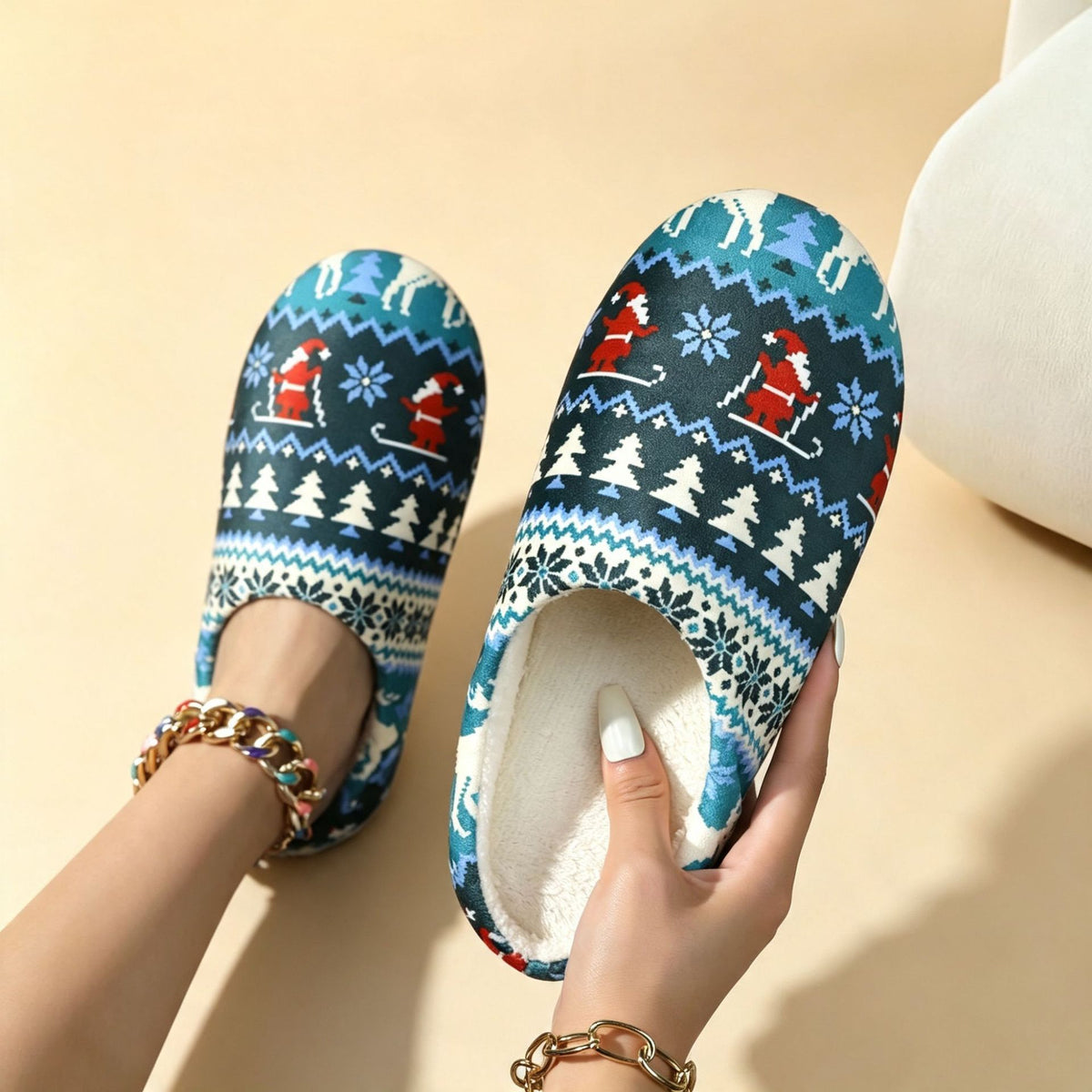 Christmas Reindeer Tree Print Clog Slippers 6W8FSP278
