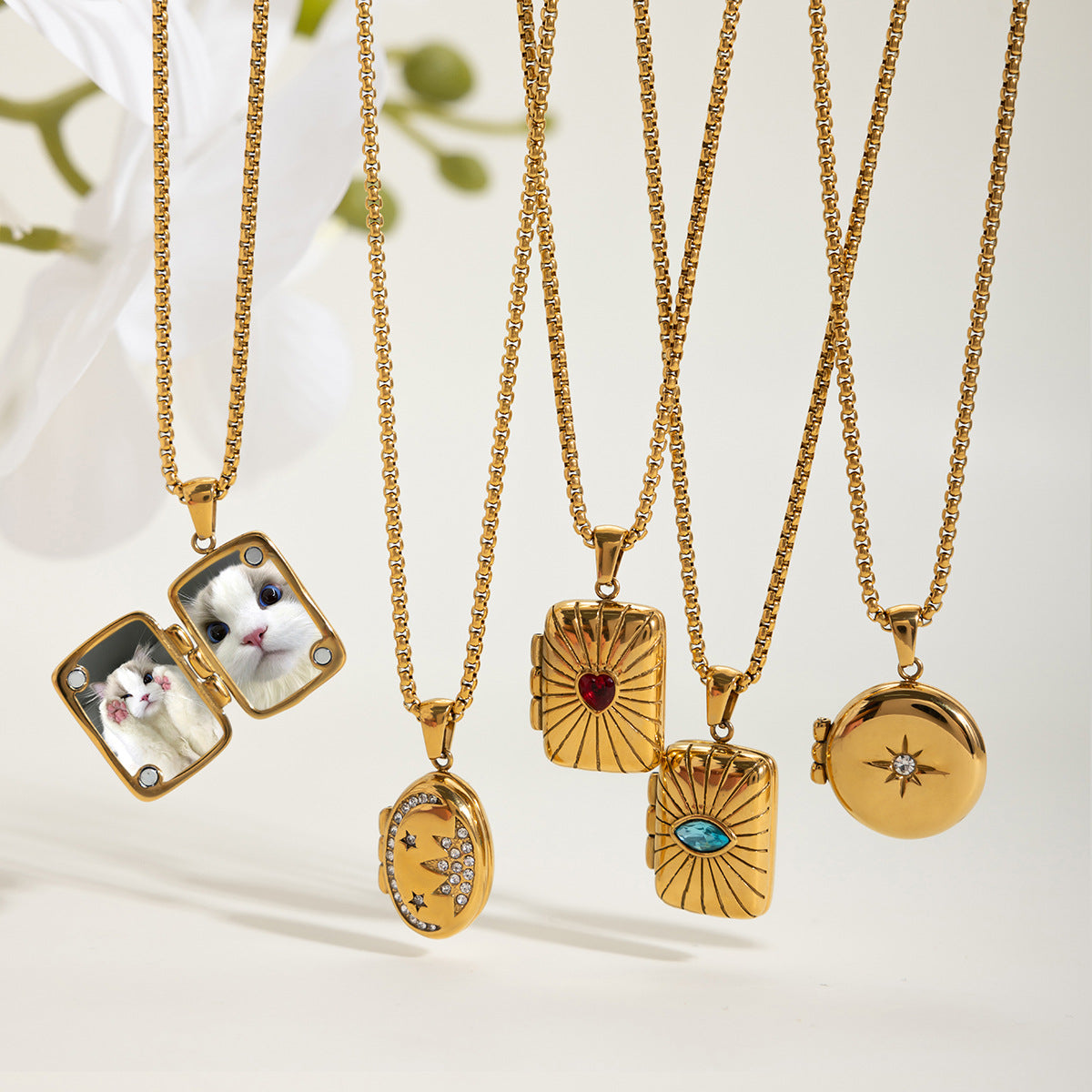 Trendy Oval Pendant Photo Locket Necklace 6W6JNC405L