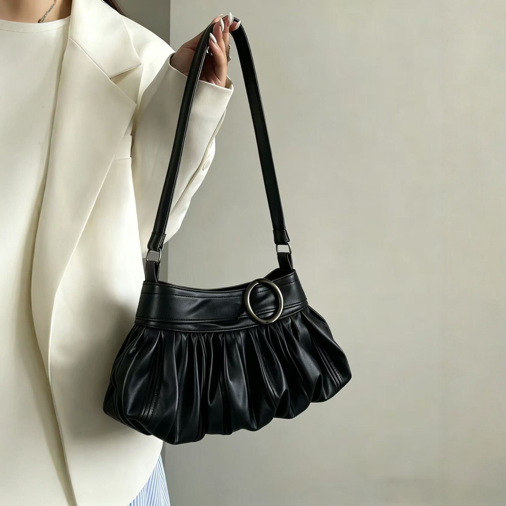 Black Ruched Crescent Underarm Bag 6W10BBG2010