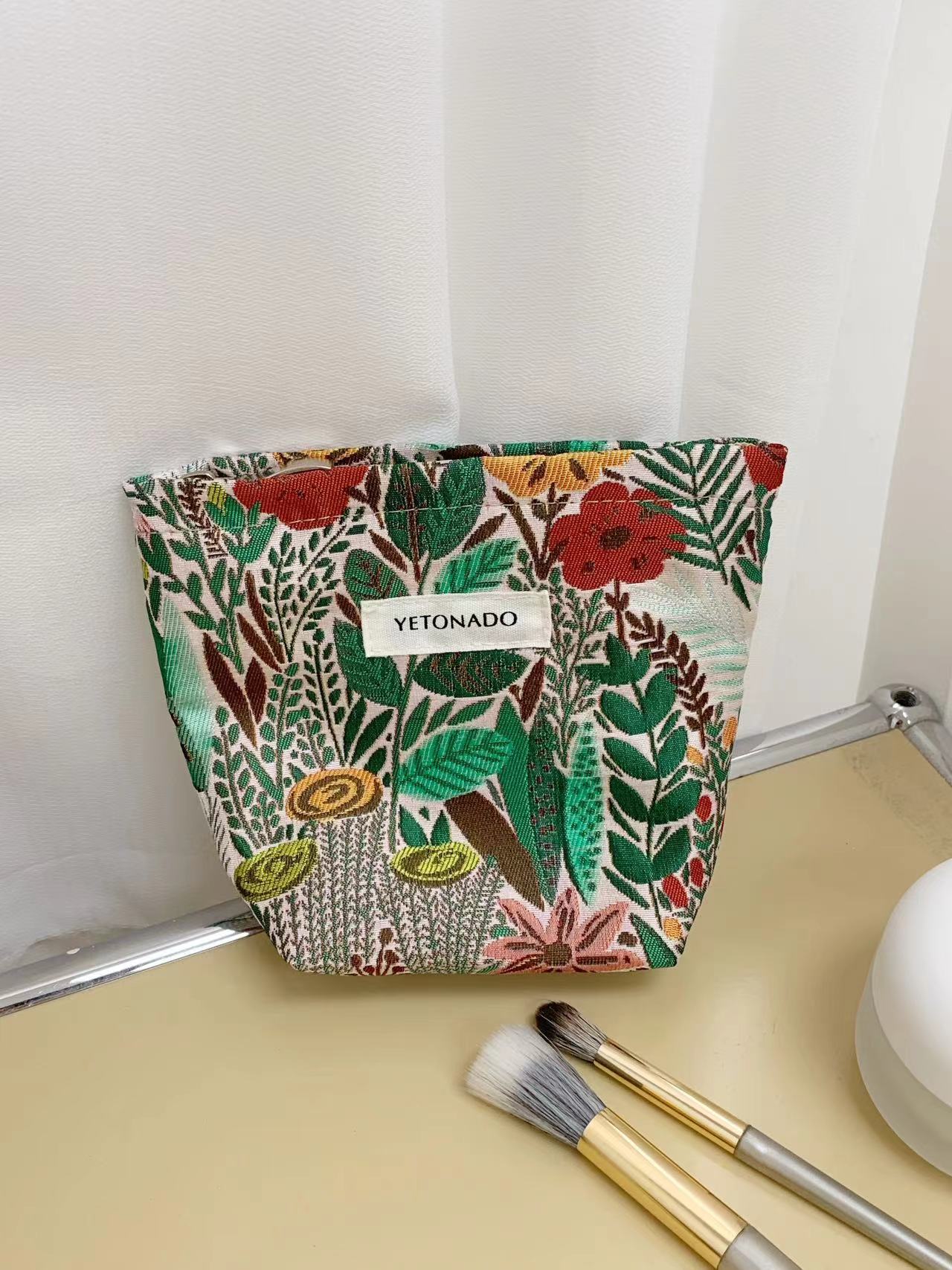 Large Capacity Floral Embroidery Cosmetic Bag MK2BW6W10BOB400