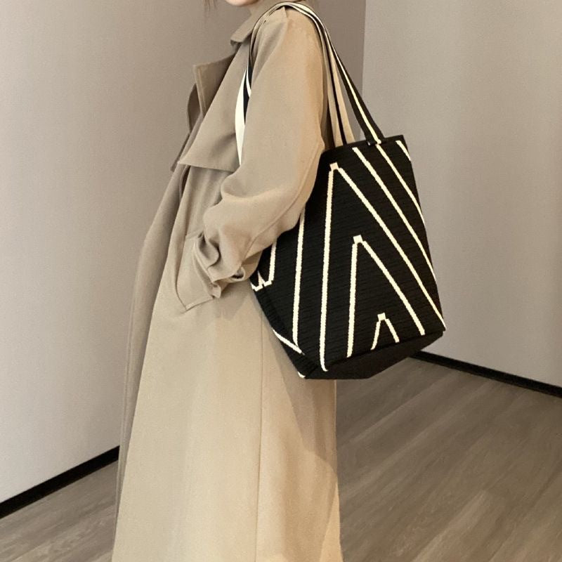 Casual Wave Striped Color Block Shoulder Bag 6W10BBG1764