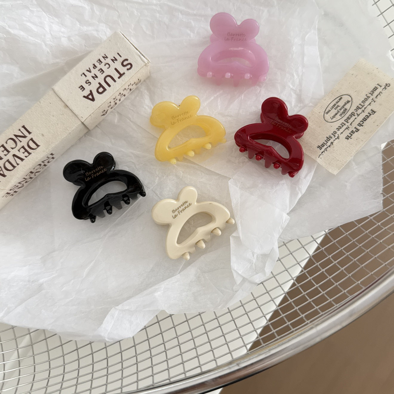 Simple Solid Color Hollow Mini Hair Claw 6W6HCP1286