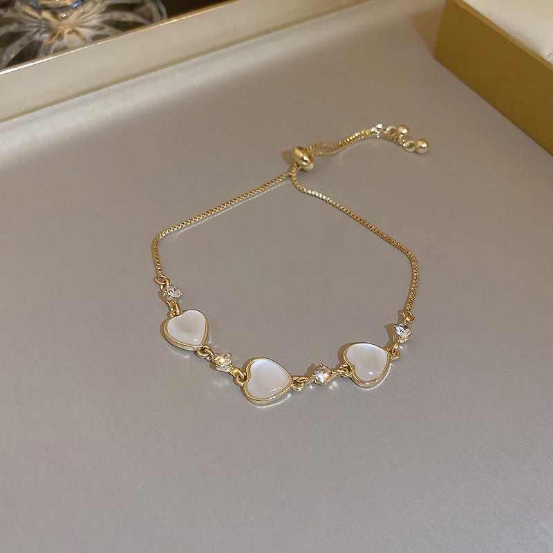 Stylish Gold Plated Rhinestones Heart Pendant Bracelet 6W6JBR708