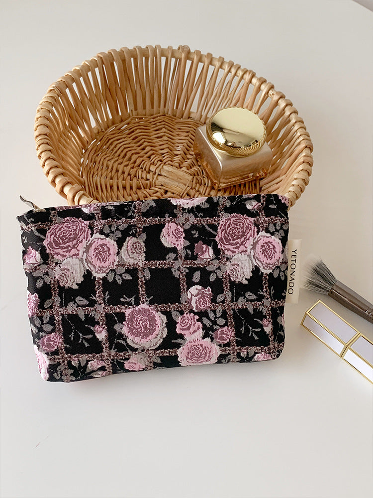 Vintage Floral Embossed Portable Makeup Bag MK2BW6W10BOB409