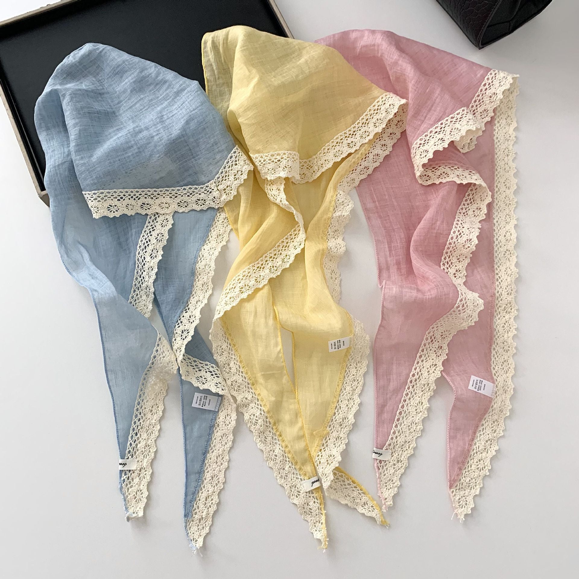 Elegant Lace Trim Breatheable Triangle Head Scarf MK2BW6W6NSI14