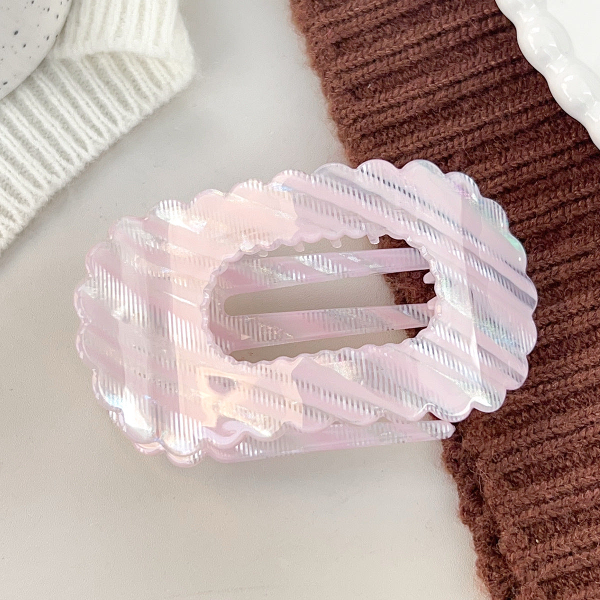 Textured Acetate Wave Edge Hair Claw Clip MK2PPM6W6HCP339