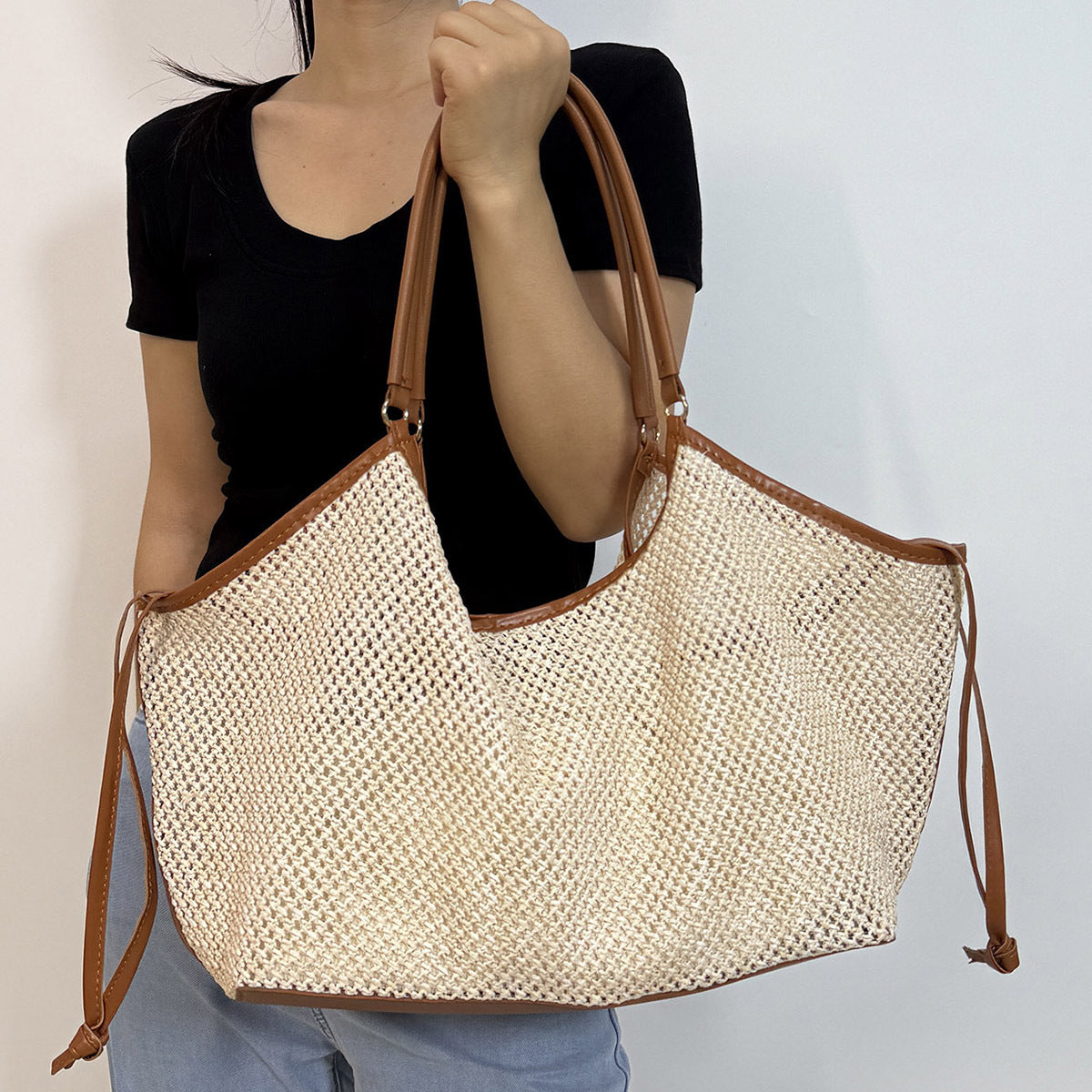 Minimalist Solid Color Hollow Straw Woven Shoulder Bag MK2BCR6W10BBG20
