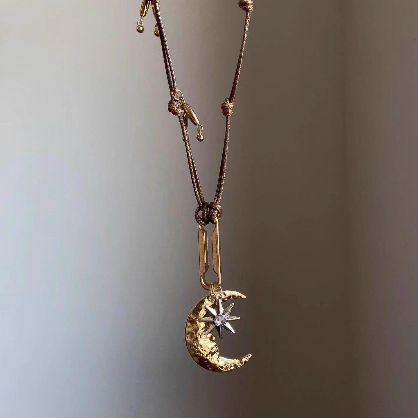 Vintage Multi Layer Rope Braided Moon Pendant Necklace 6W6JNC667
