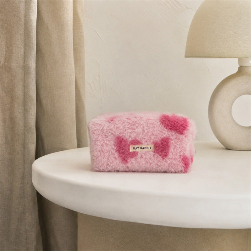 Vintage Heart Pattern Plush Cosmetic Bag 6C5CO278