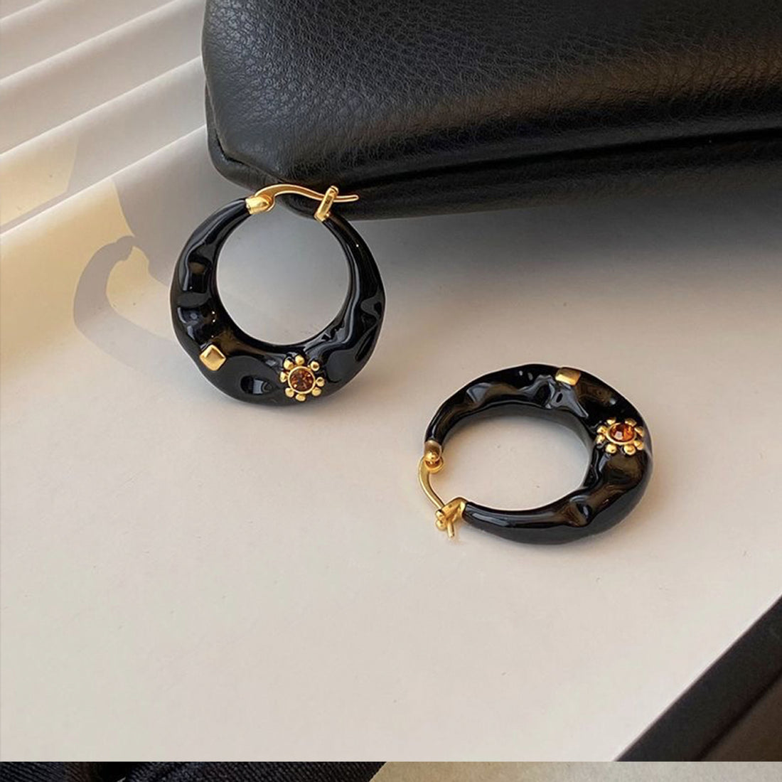 Trendy Enamel Drip Glaze Hoop Ear Buckle DP25E725