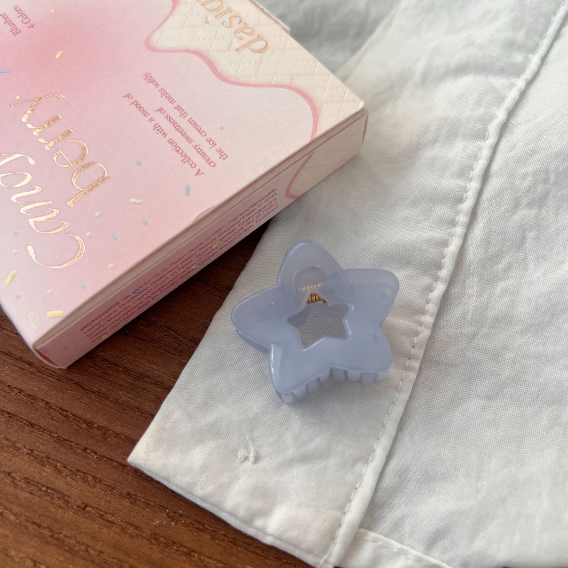 Minimalist Solid Color Hollow Star Hair Clip 8AS6HCP390L