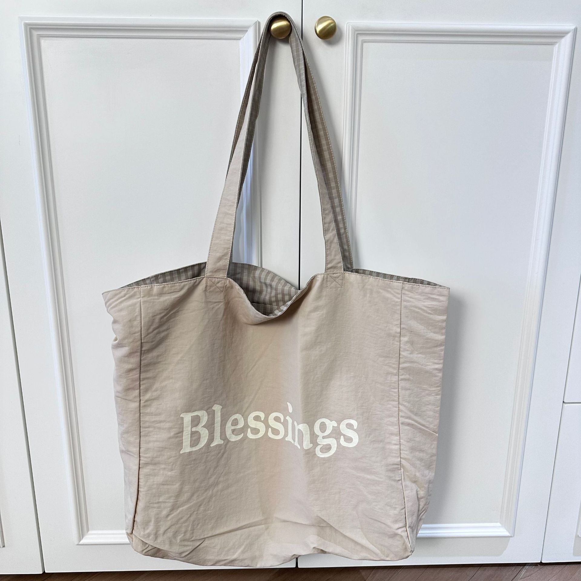 Minimalist Letters Print Reversible Shoulder Bag 6W10BBG1329
