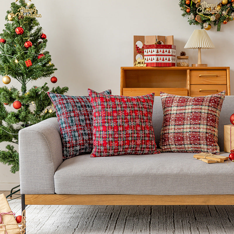 Classic Christmas Plaid Snowflake Throw Pillow Covers DP25H465