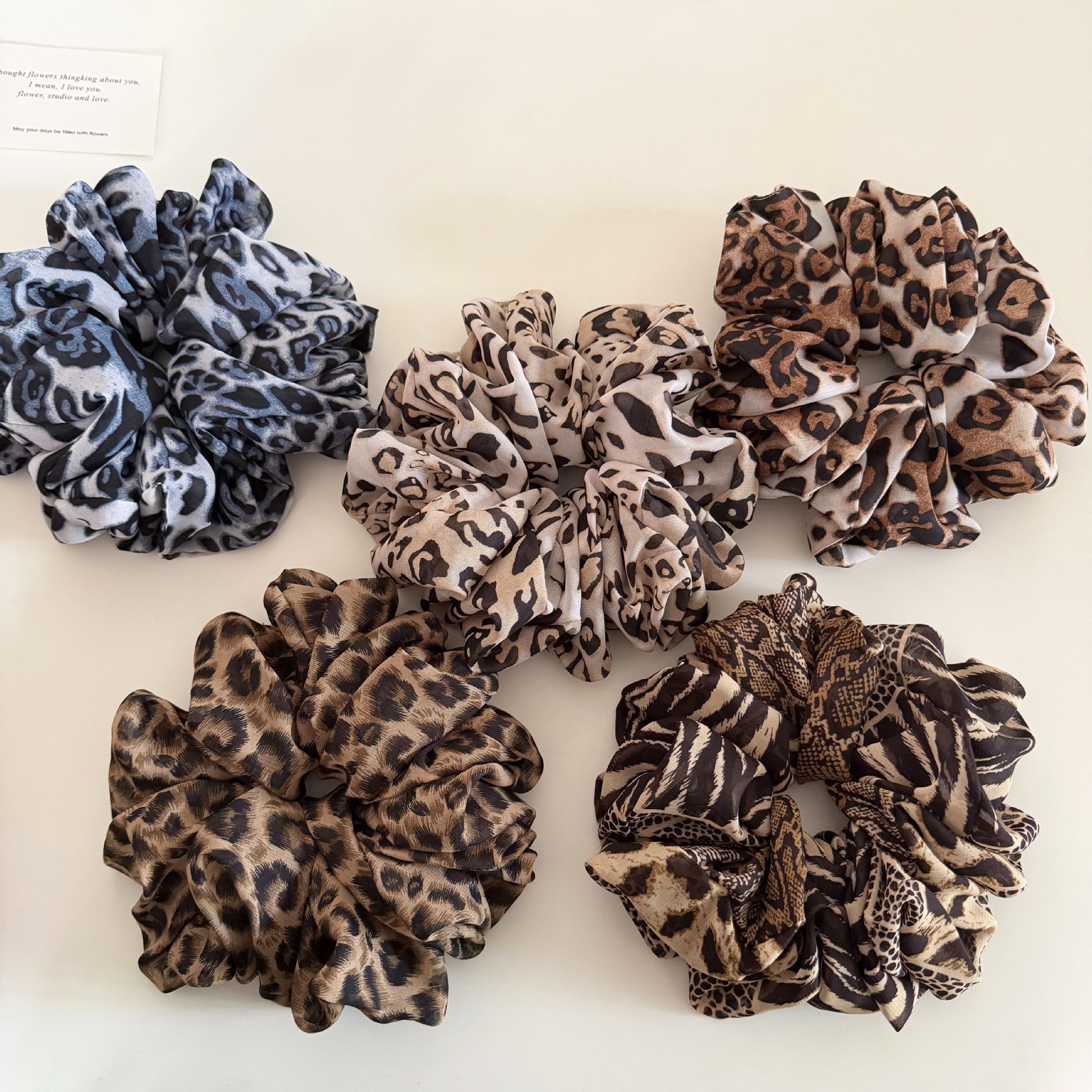 Oversized Leopard Print Hair Scrunchie MK2BW6W6HSR04