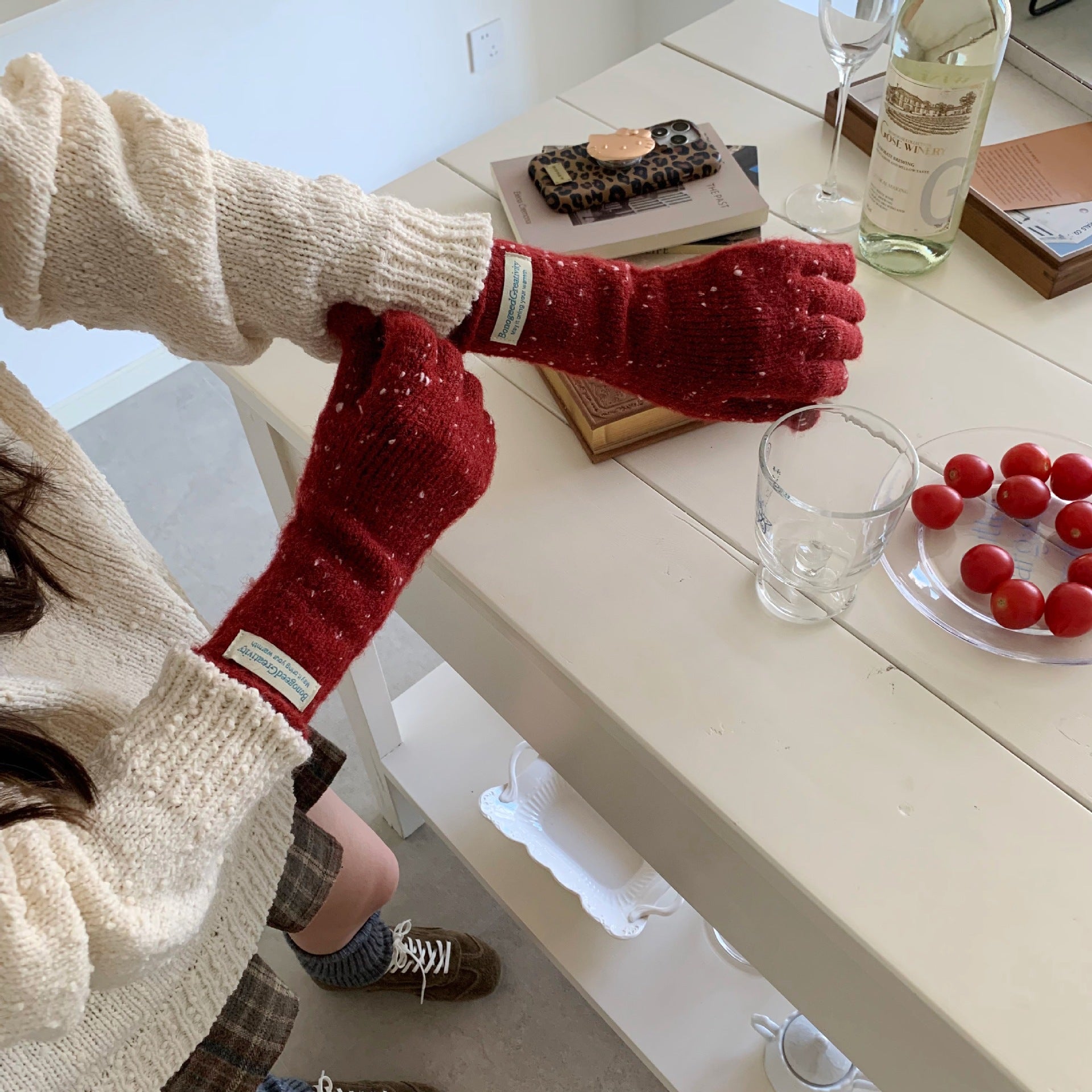 Cute Irregular Dots Touch Screen Warm Gloves 6W6GLO57