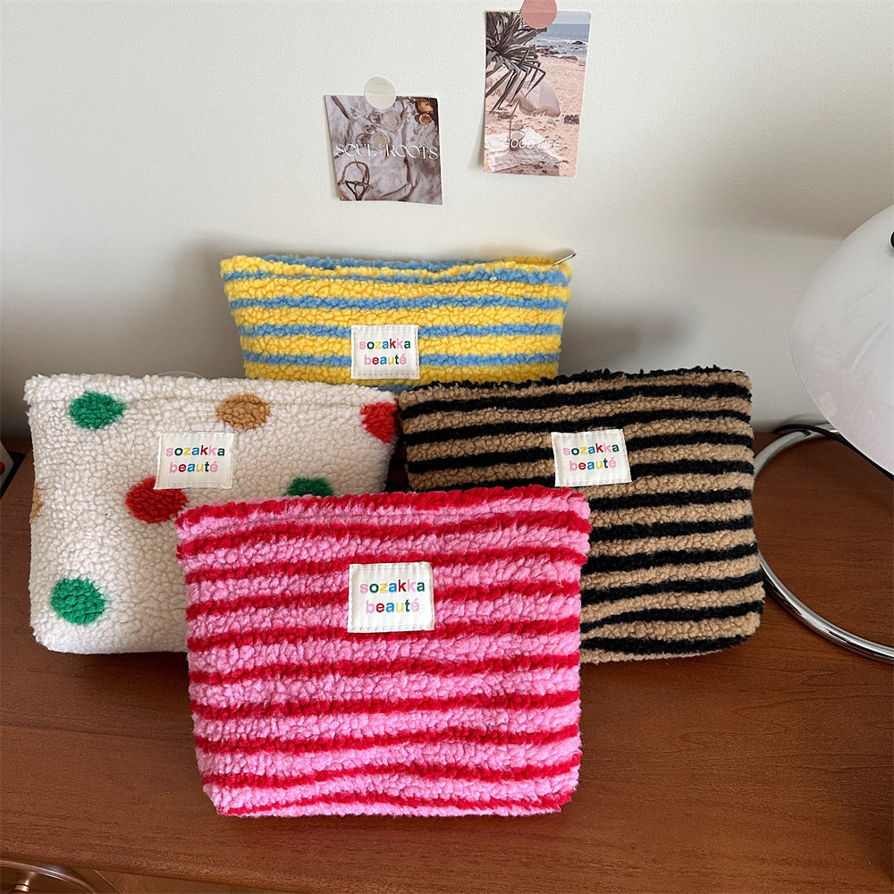 Polka Dot Plushed Large Capacity Make Up Bag DP25B436