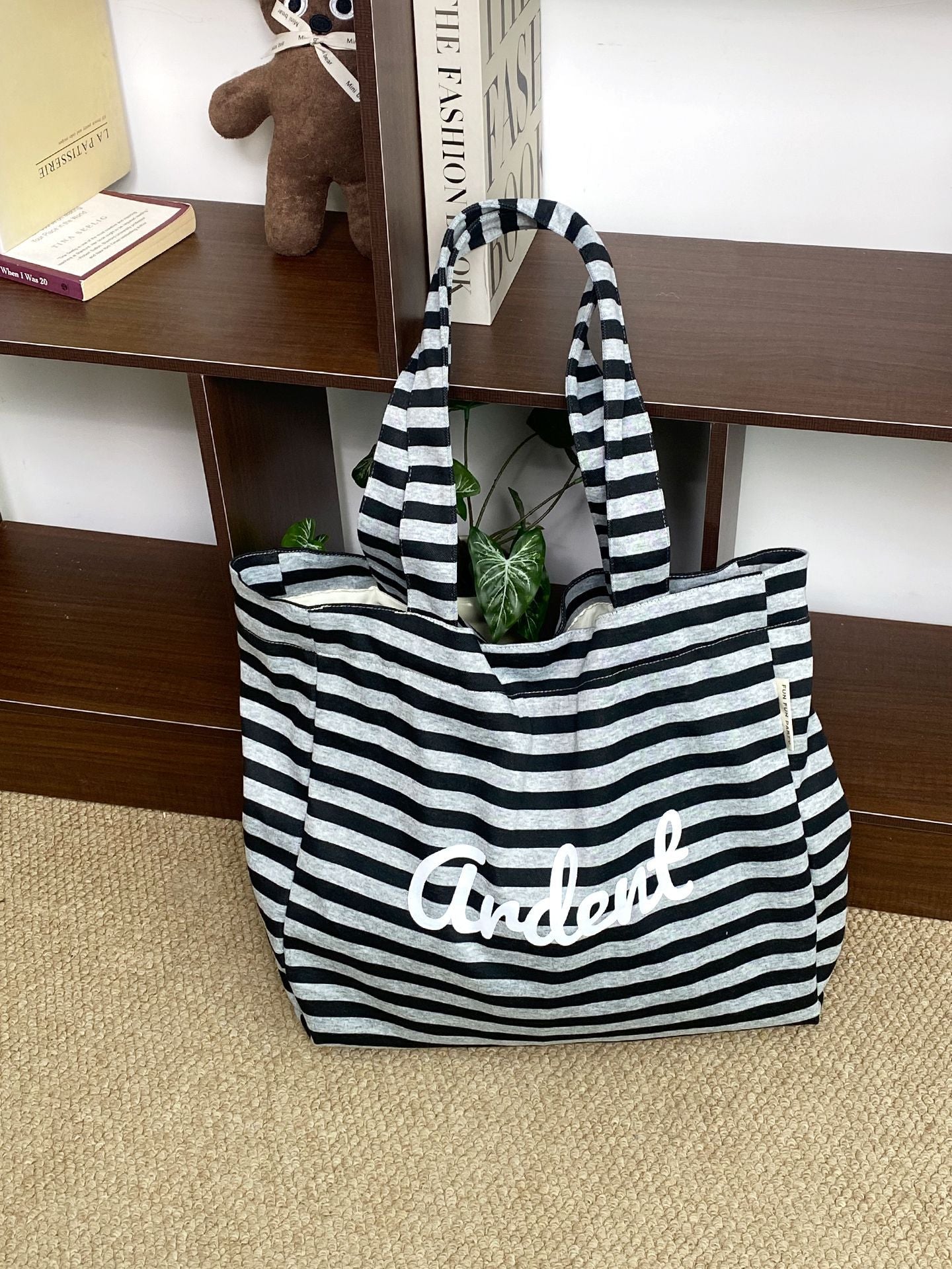 Fresh Polka Dots Letters Print Tote Bag MK2BLW6W10BBG571