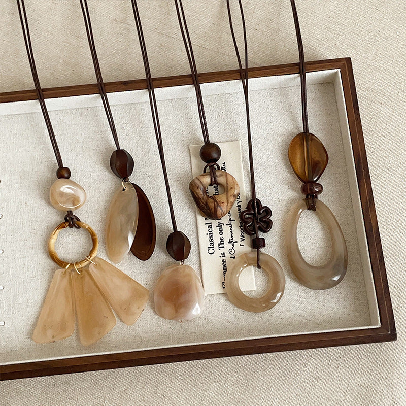 Minimalist Resin Hollow Geometry Pendant Necklace 6W6JNC680