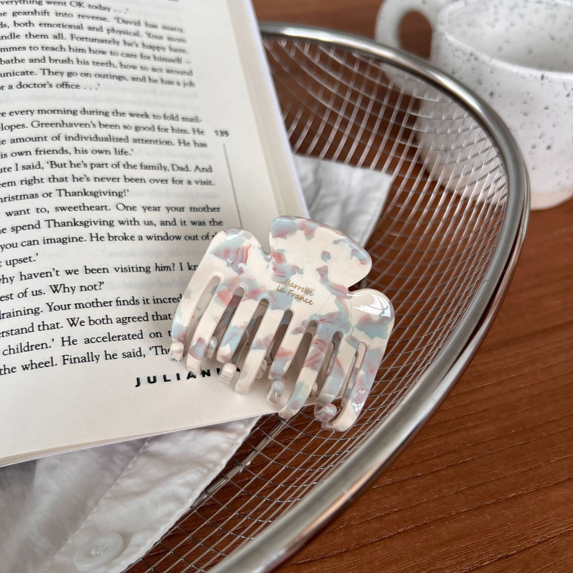 Simple Marble Textutred Acetate Mini Hair Clip 6W6HCP1301