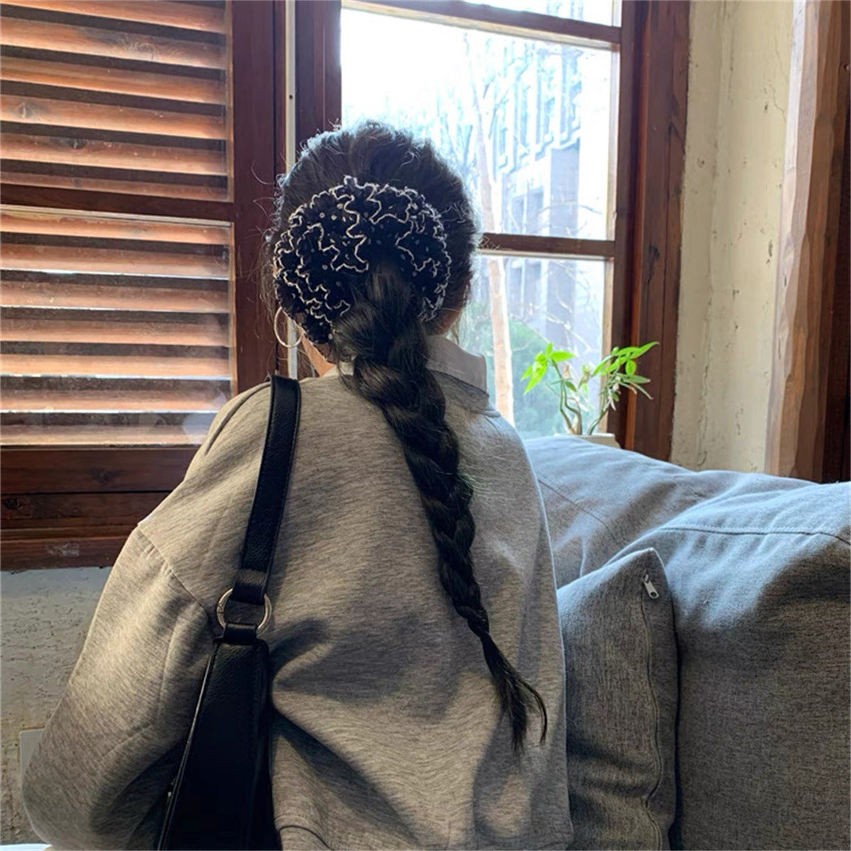 Simple Polka Dot Lace Trim Oversized Scrunchie 6W6HSR470
