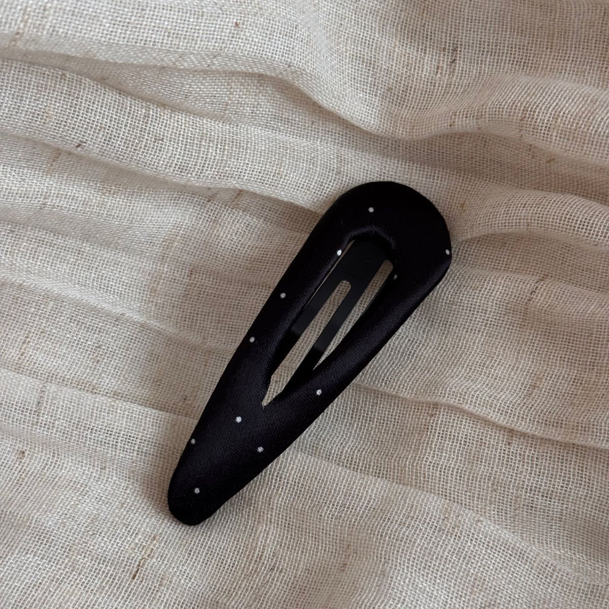 Minimalist Polka Dot Snap Hair Clip 6W6HCP1668