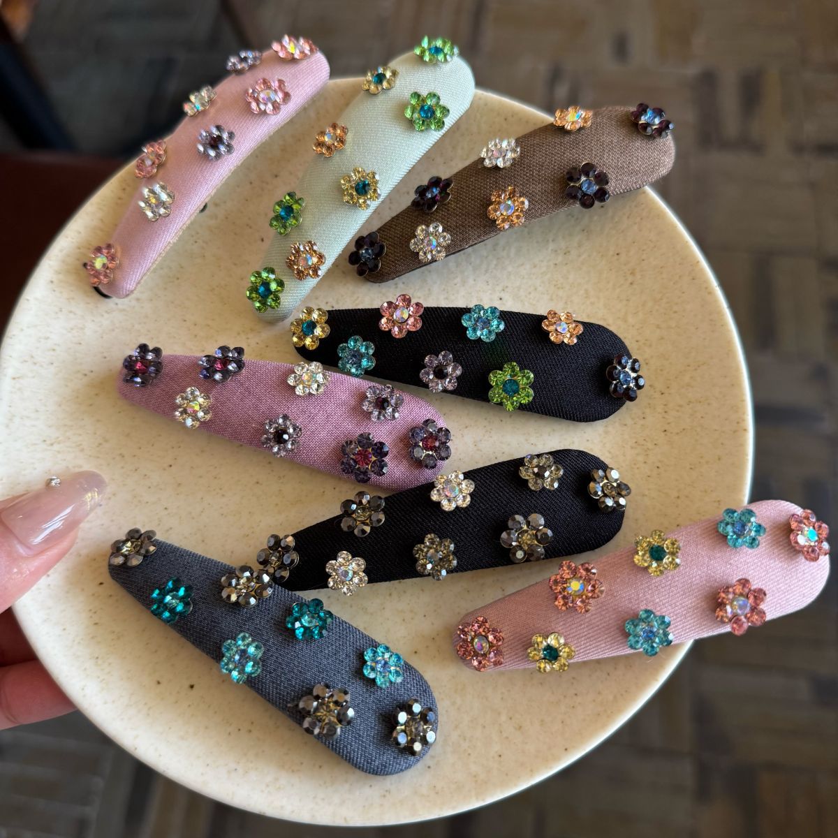 Sweet Rhinestones Floral Oval Hair Clips 6W6HCP1242