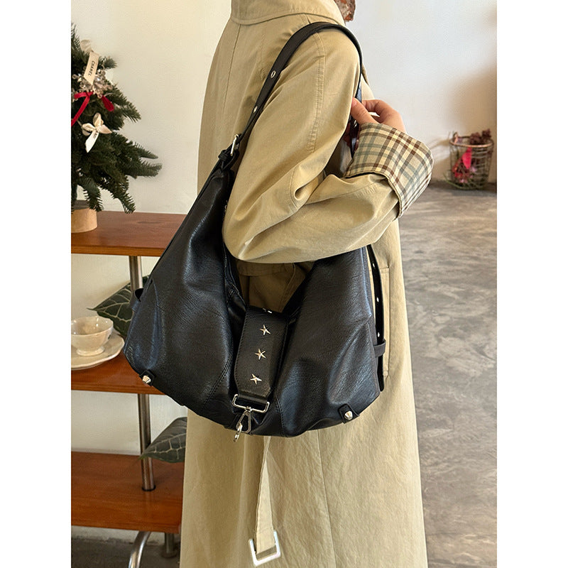 Punk Style Large Capacity Commuter Shoulder Bag 6W10BBG2013