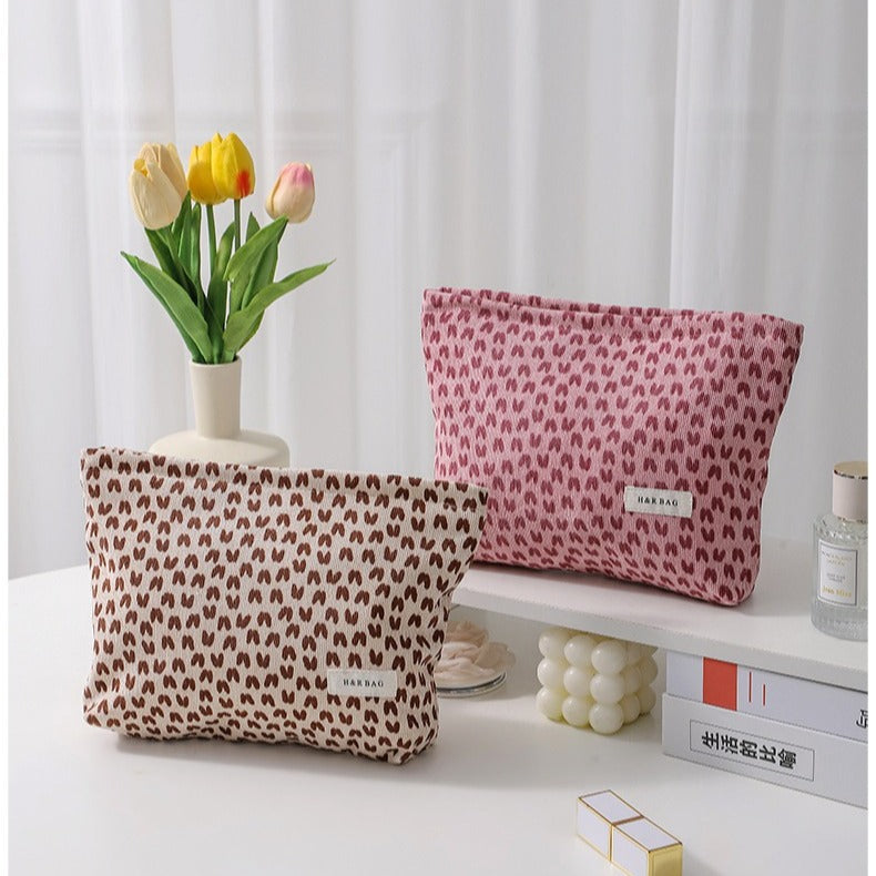 Vintage Heart Print Corduroy Portable Cosmetic Bag DP26H841
