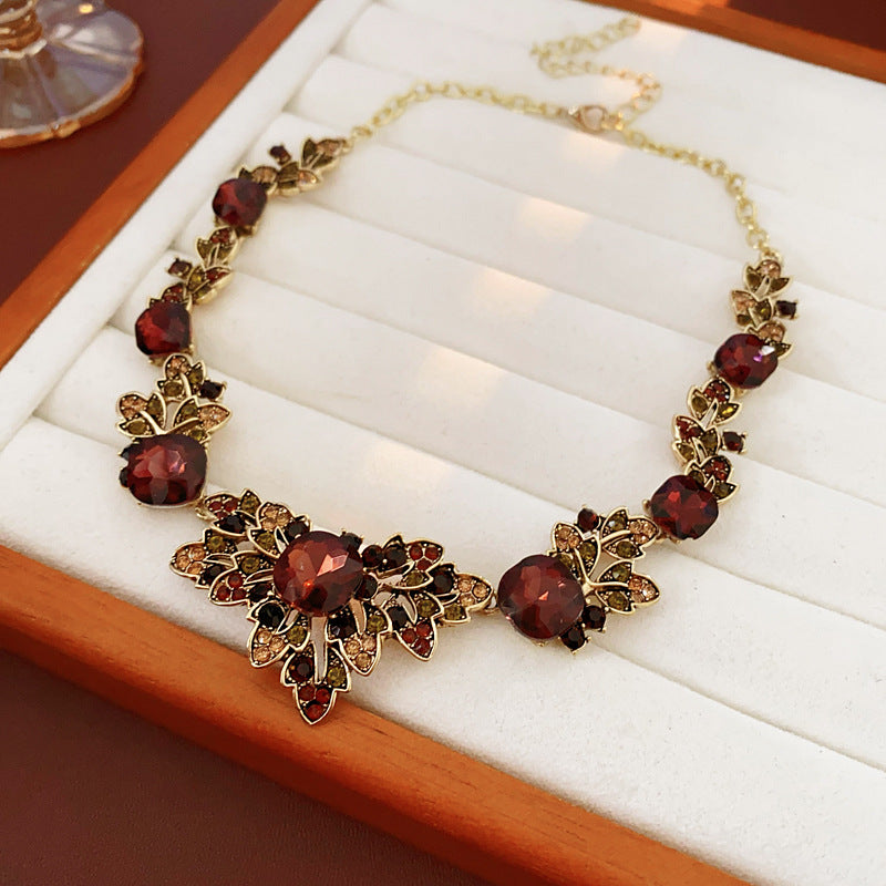 Vintage Gold Plated Rhinestone Tree Leaf Choker Necklace 6W6JNC968