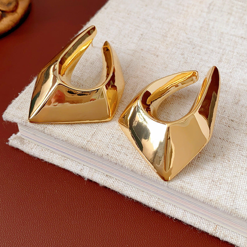 Chunky Irregular Gold Plated Statement Stud Earrings 6W6JER732