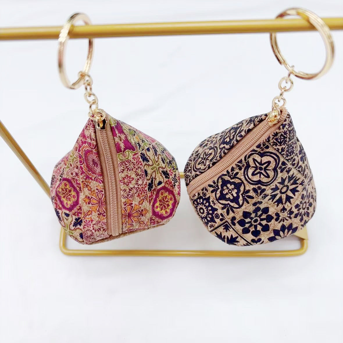 Cute Floral Print Cork Triangle Mini Coin Case 6S10BWB109