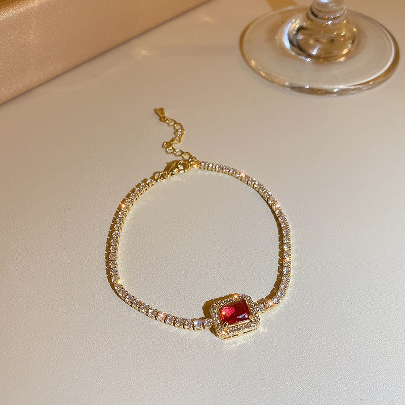 Stylish Gold Plated Rhinestones Heart Pendant Bracelet 6W6JBR715