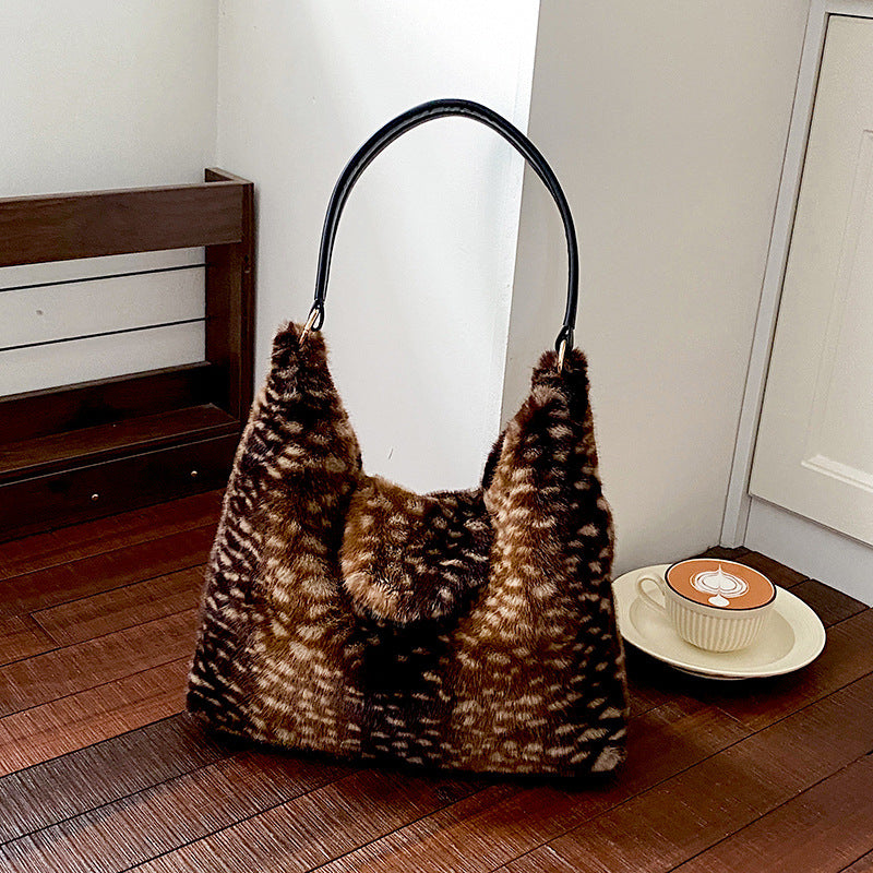 Minimalist Solid Color Large Capacity Plush Shoulder Bag 6W10BBG1927