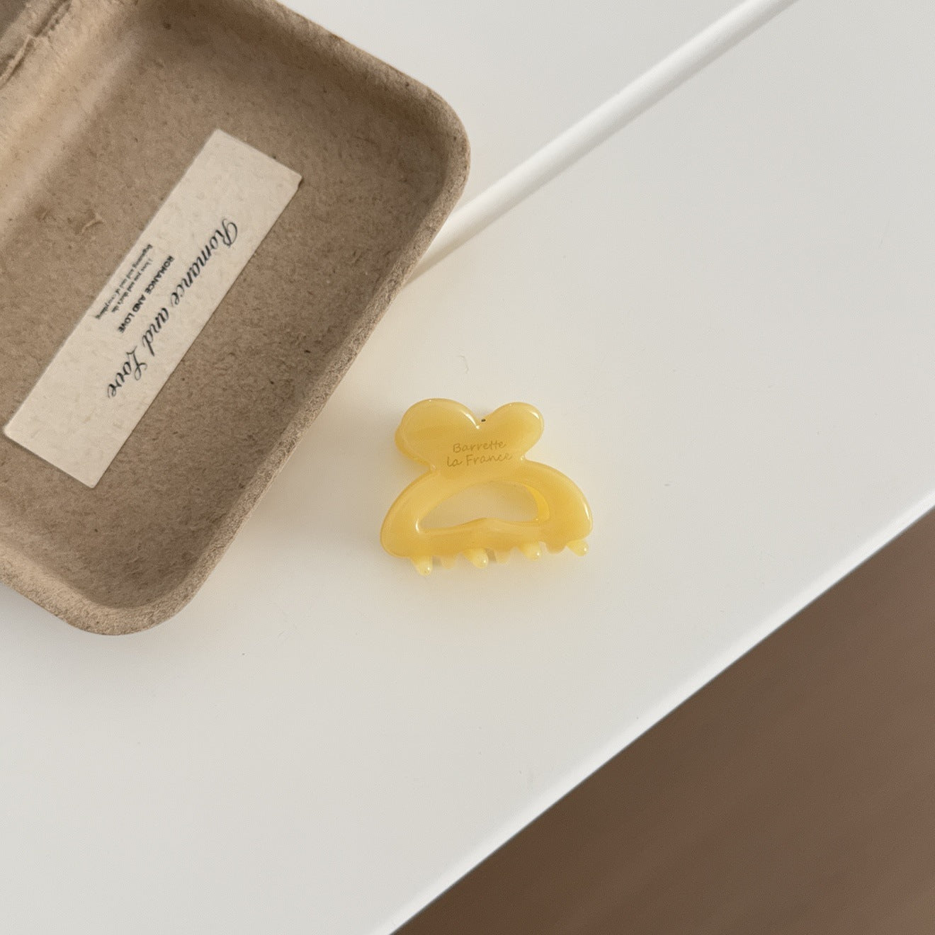 Simple Solid Color Hollow Mini Hair Claw 6W6HCP1286