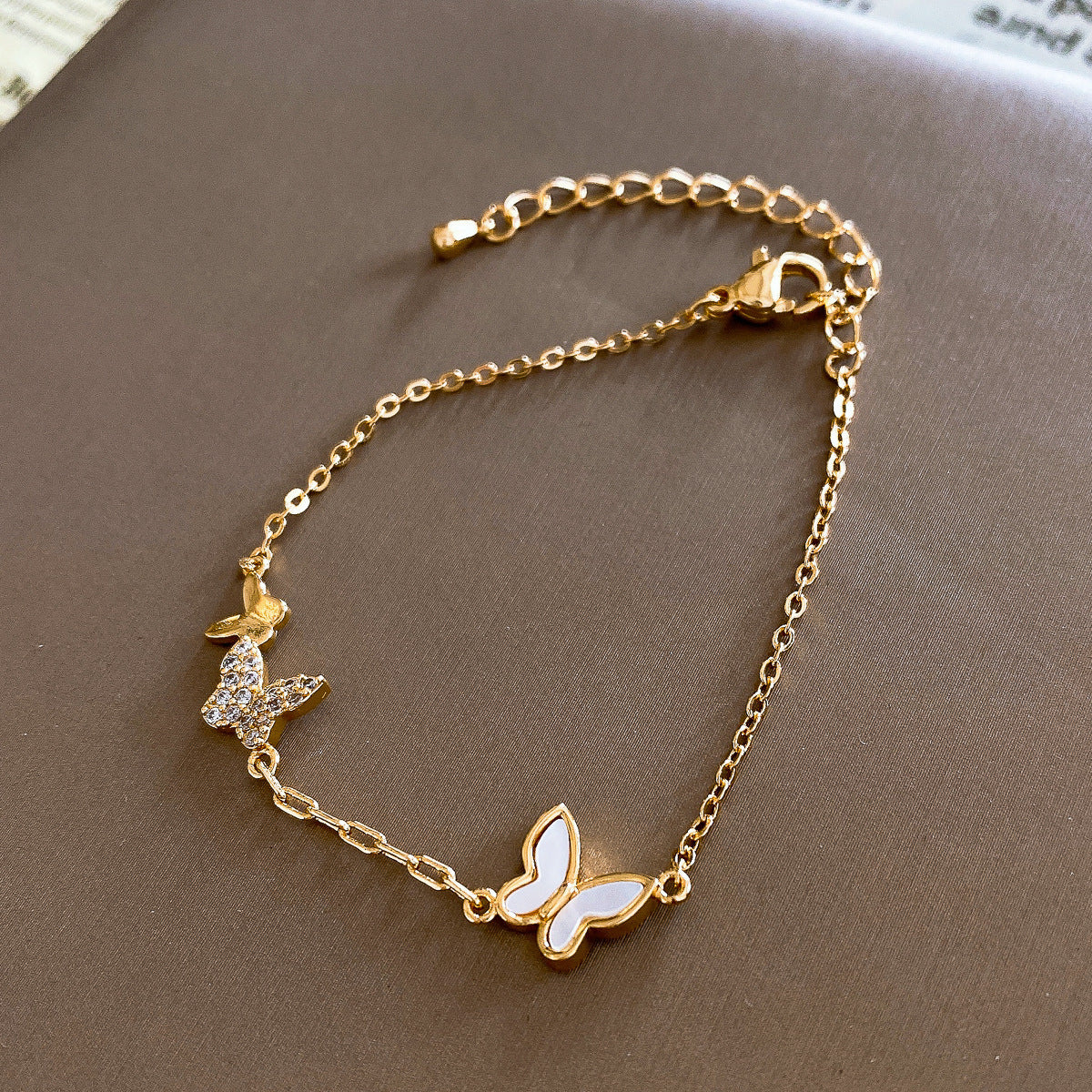 Vintage Butterfly Charm Cubic Zirconia Chain Bracelet 6W6JBR495