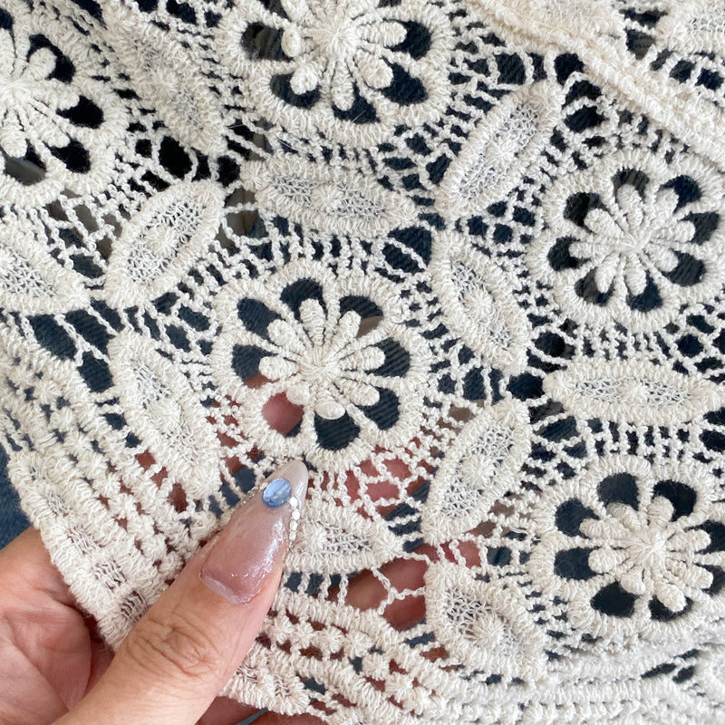 Fashion Hollow Lace Triangle Headscarf Hip Scarf 6W1SL15