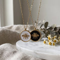 Vintage Disc Bee Pendant Choker Necklace 6W6JNC646