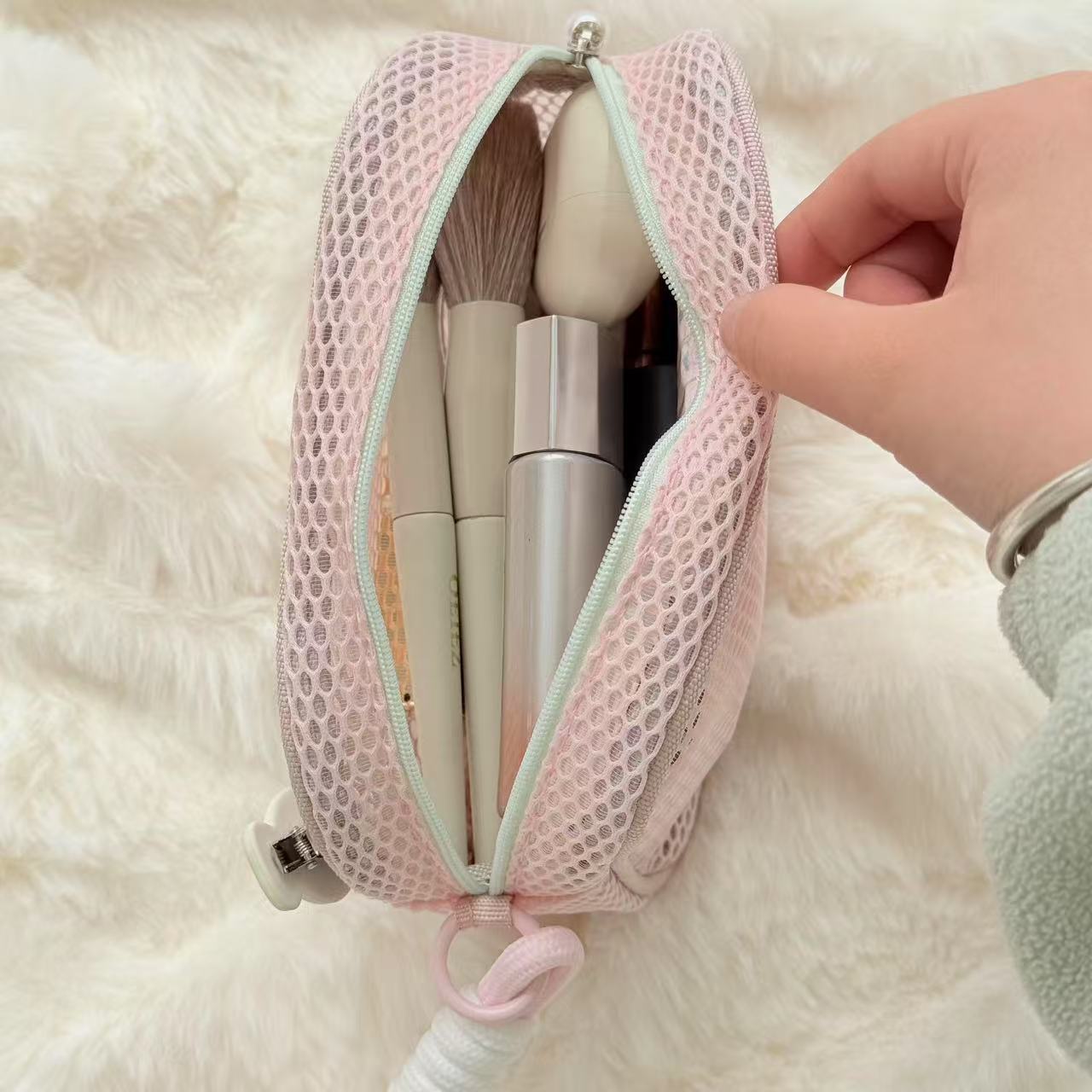 Dopamine Solid Color Mesh Hollow Makeup Bag MK2BW6S10BOB86