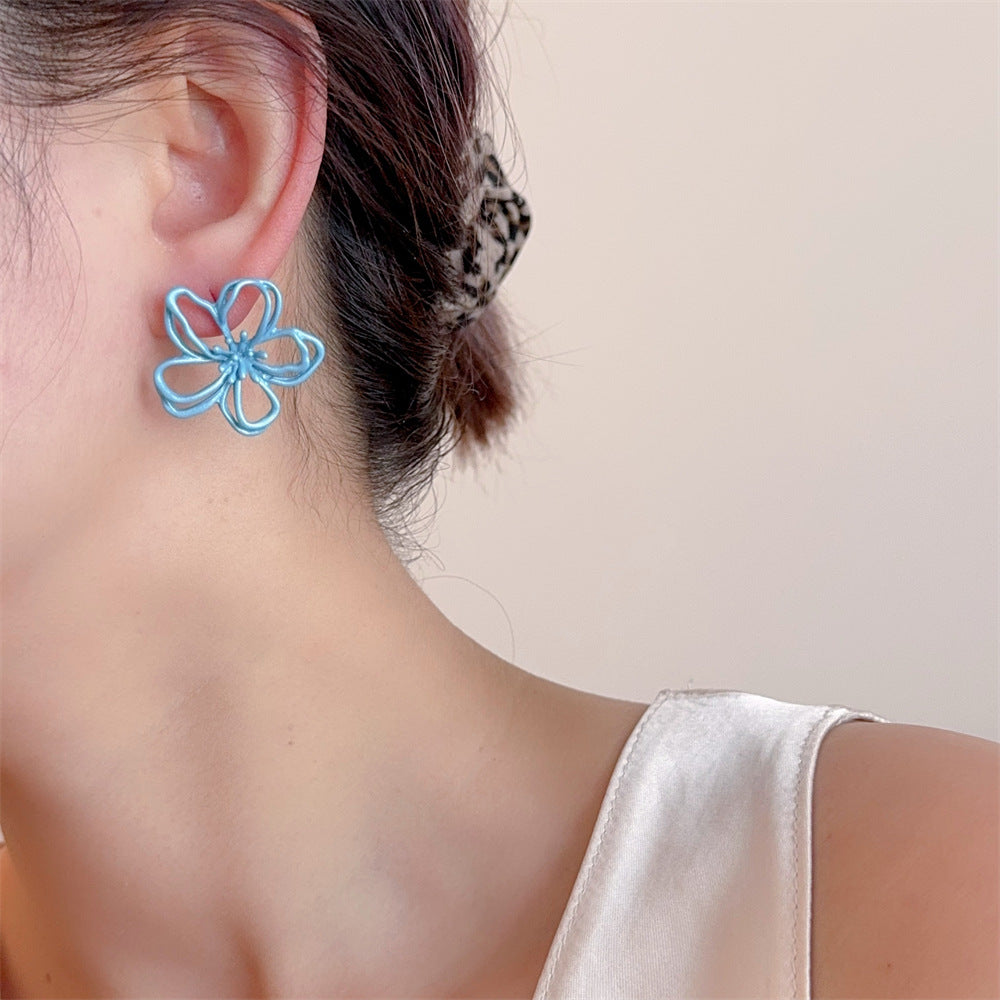 Hollow Out Flower Stud Earrings - DippedShop Wholesale - #4547