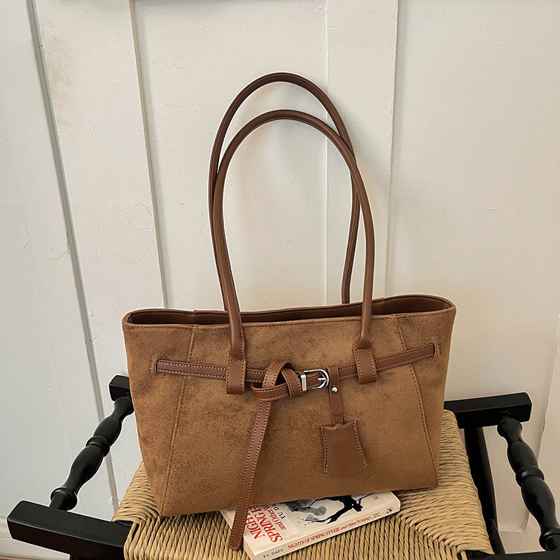 Trendy Large Capacity Buckle Commuter Shoulder Bag 6W10BBG2381