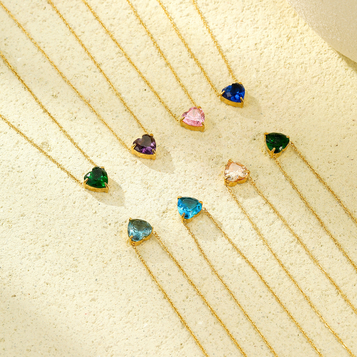 Cubic Zirconia Heart Pendant Choker Necklace 6W6JNC392L