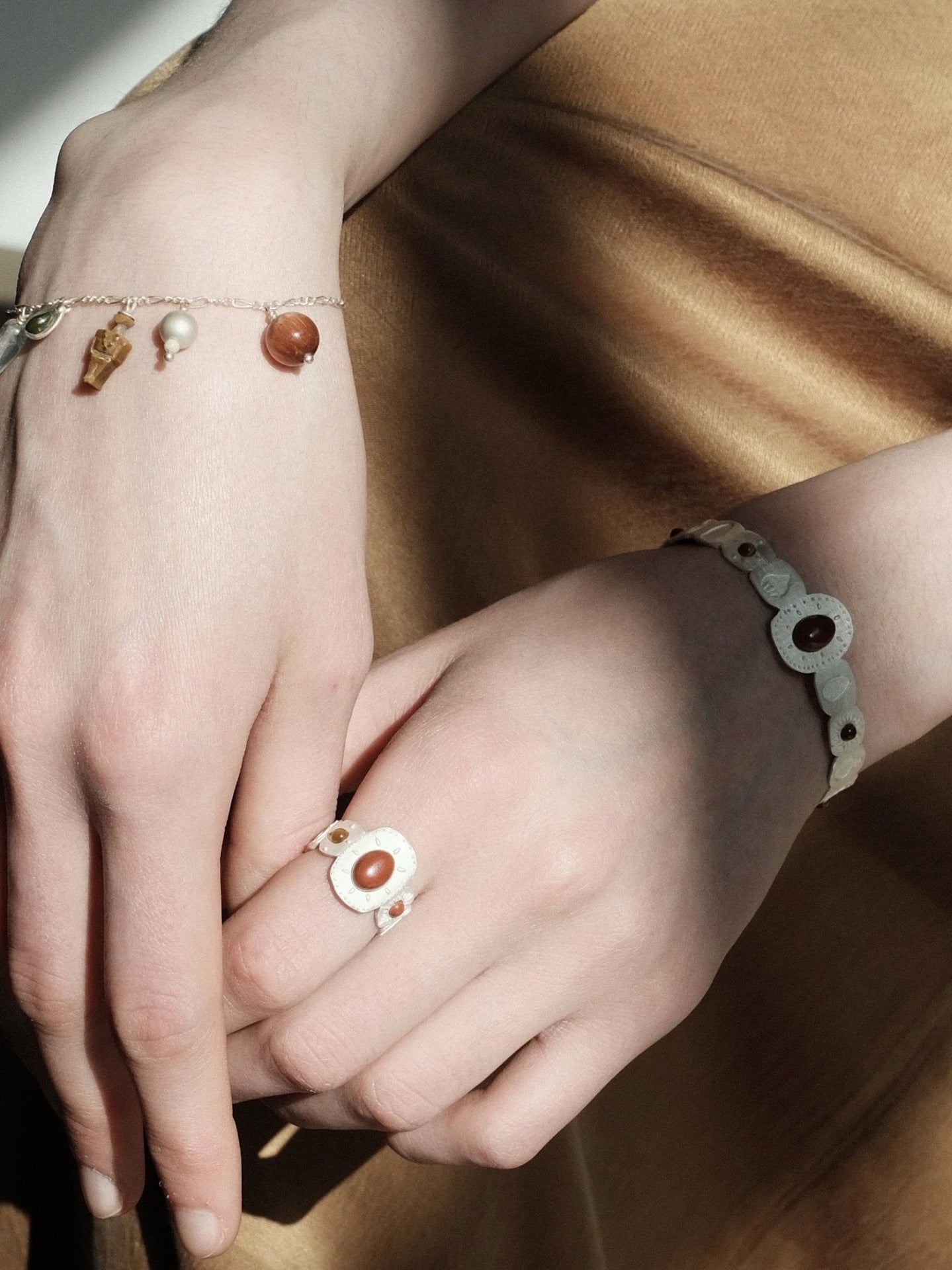 Totem Ethnic-Style Red Agate Ring 8ZA6JRG134L