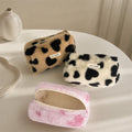 Vintage Heart Pattern Plush Cosmetic Bag 6C5CO278