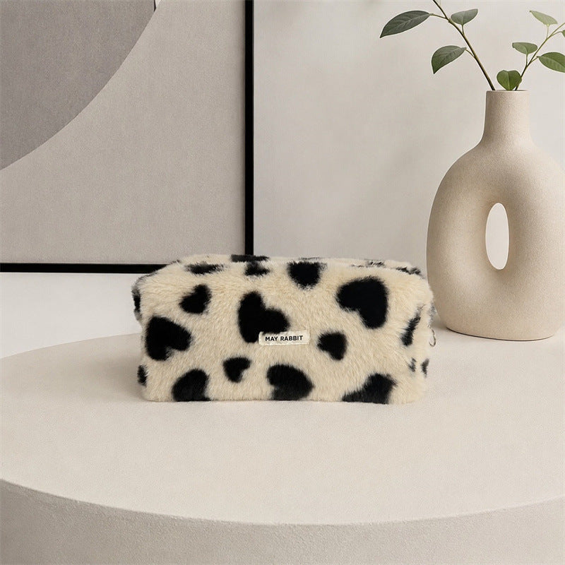 Vintage Heart Pattern Plush Cosmetic Bag 6C5CO278